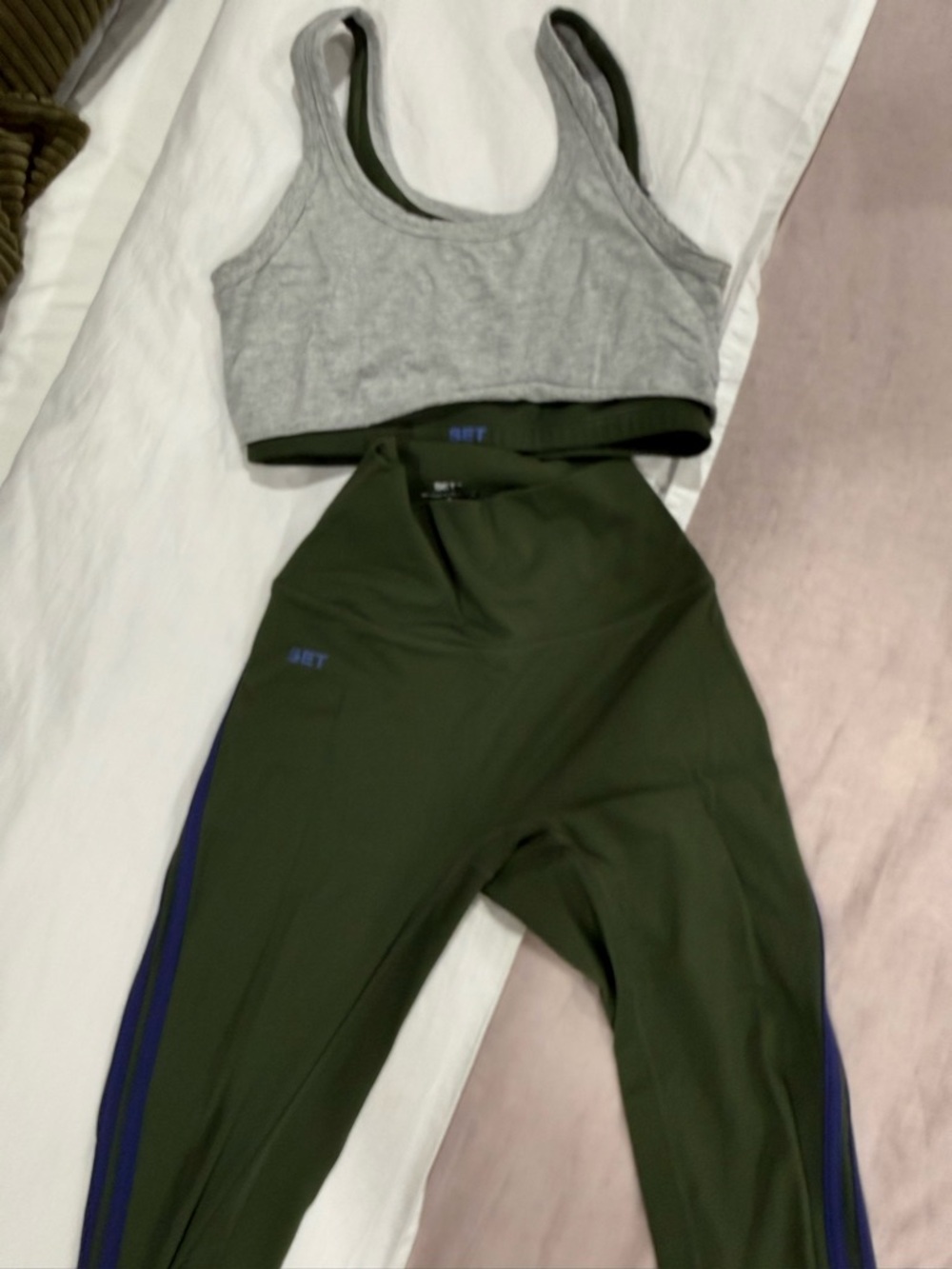 SET Active Olive Green and gray